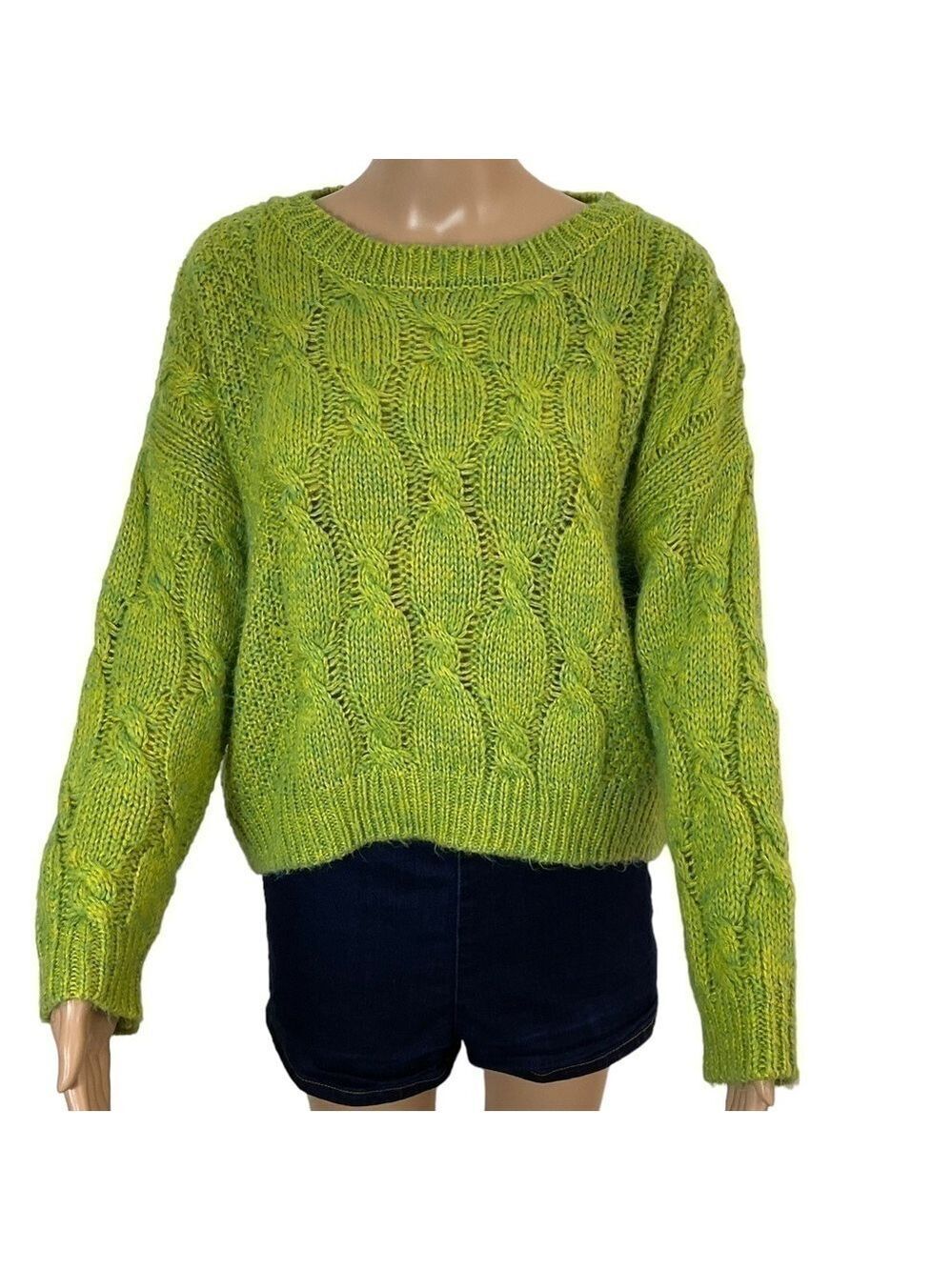 J.O.A Just One Answer Cable Knit Chunky Sweater Size Medium